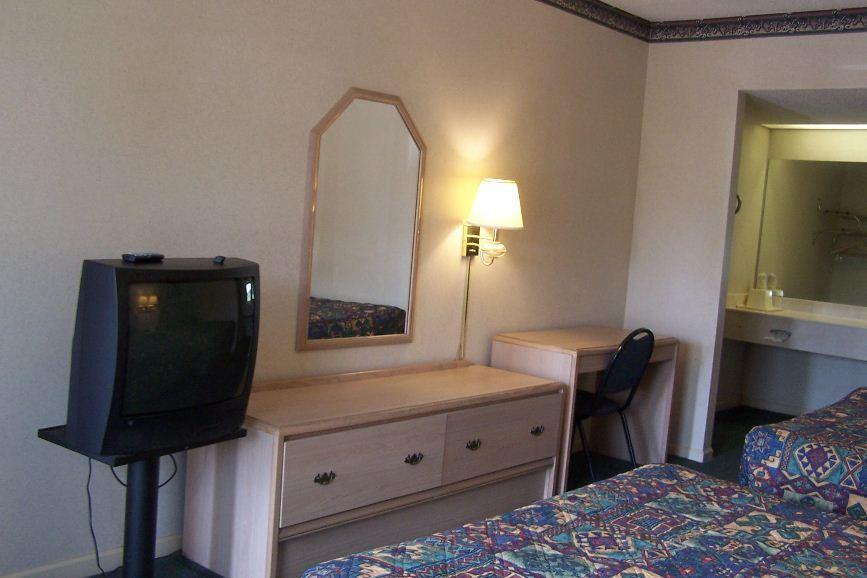 Celebration Inn Lewisburg Habitación foto