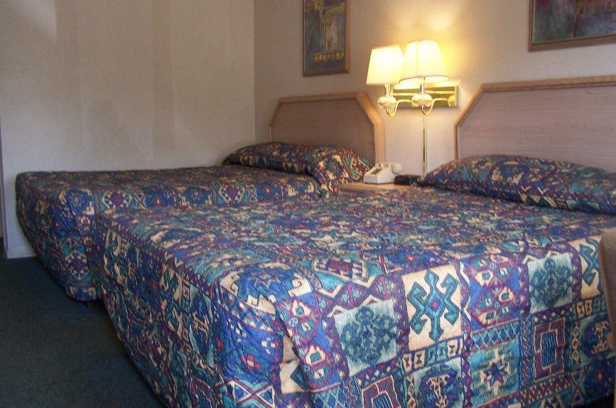 Celebration Inn Lewisburg Habitación foto